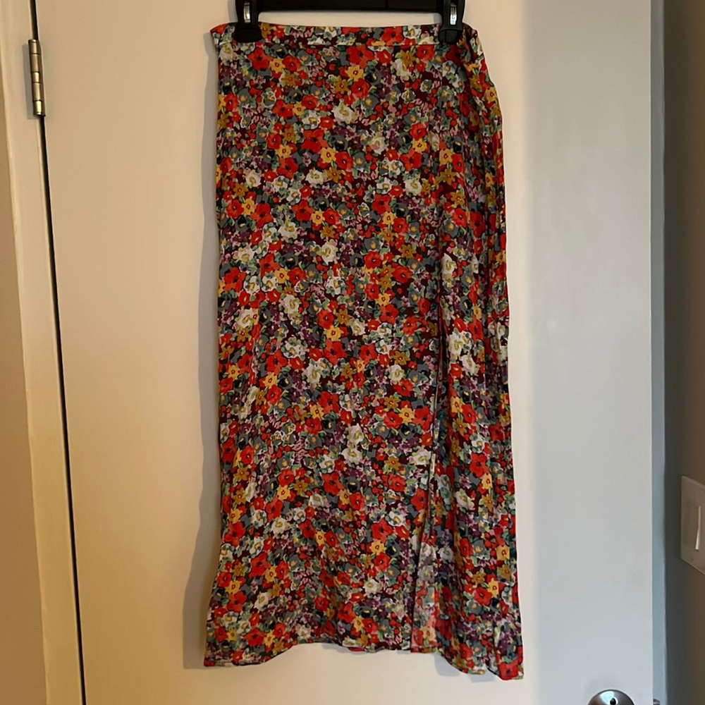Midi Floral H&M skirt w Slit